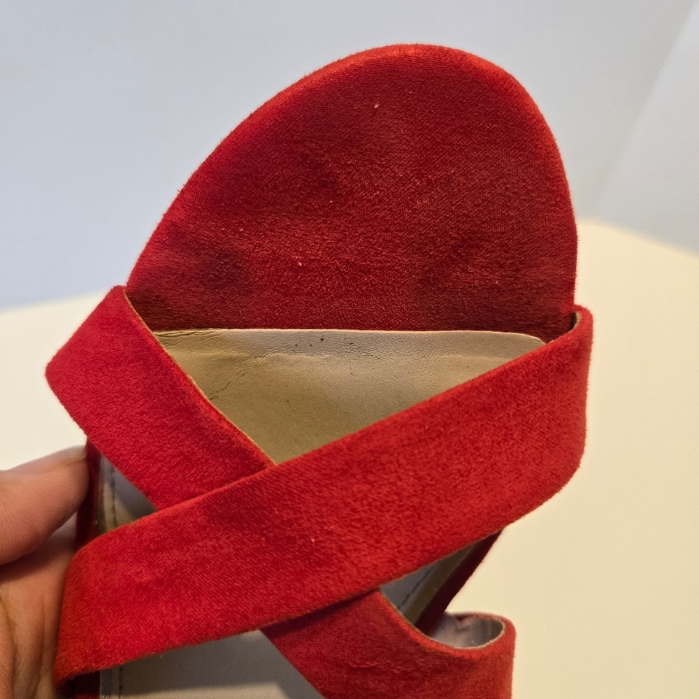 Kenneth Cole Chic Red Slingback Heels - Picture 17 of 17